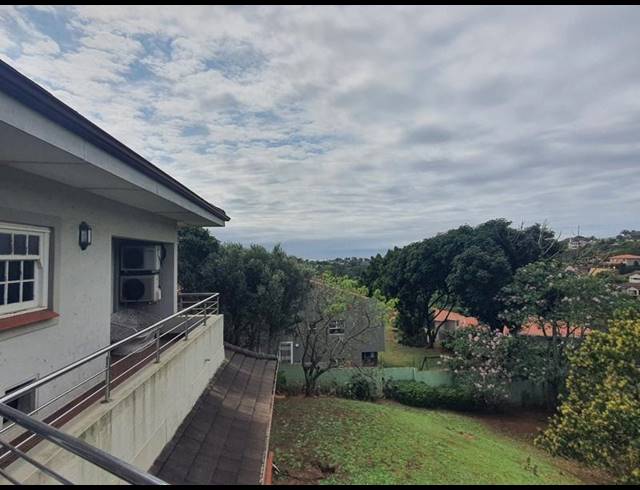 3 BEDROOM HOUSE FOR SALE IN LA LUCIA RIDGE